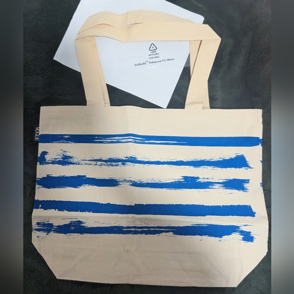 ⭐*New!* Vogue Blue Stripe Canvas Beach Tote - Picture 2 of 3